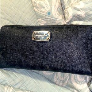 Micheal Kors wallet